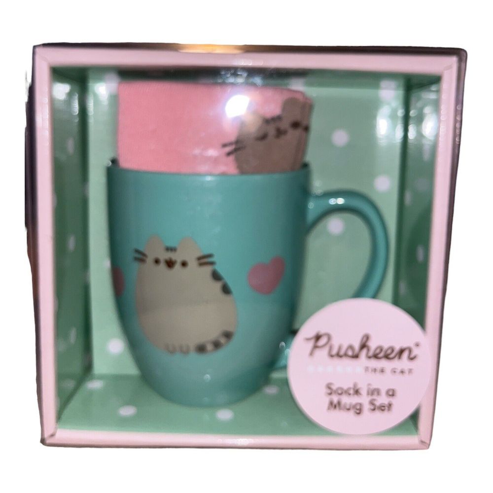 Pusheen the Cat Mug Gift Set with Pusheen Pink Socks -  New In Box